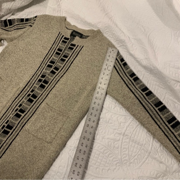 Mia Maddison Long Cardigan - Picture 11 of 13